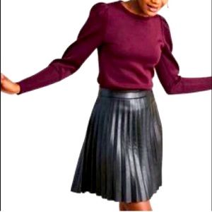 Stella & Dot neoprene puff sleeve top in medium